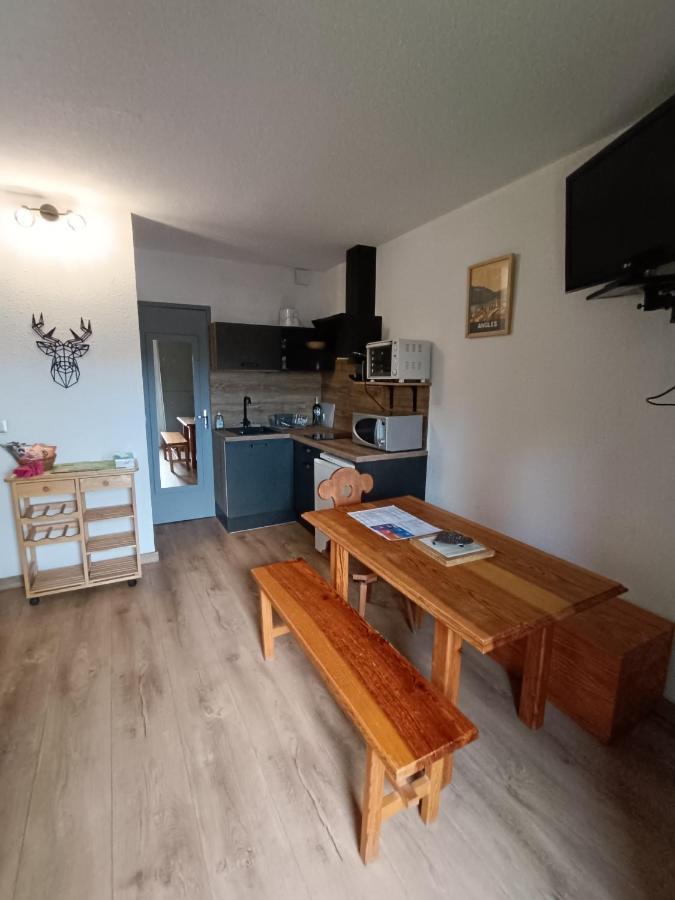 Appartement Ideal Pour Famille Les Angles  Eksteriør billede